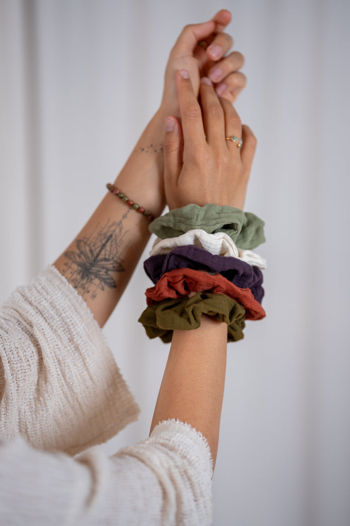 Große Scrunchies