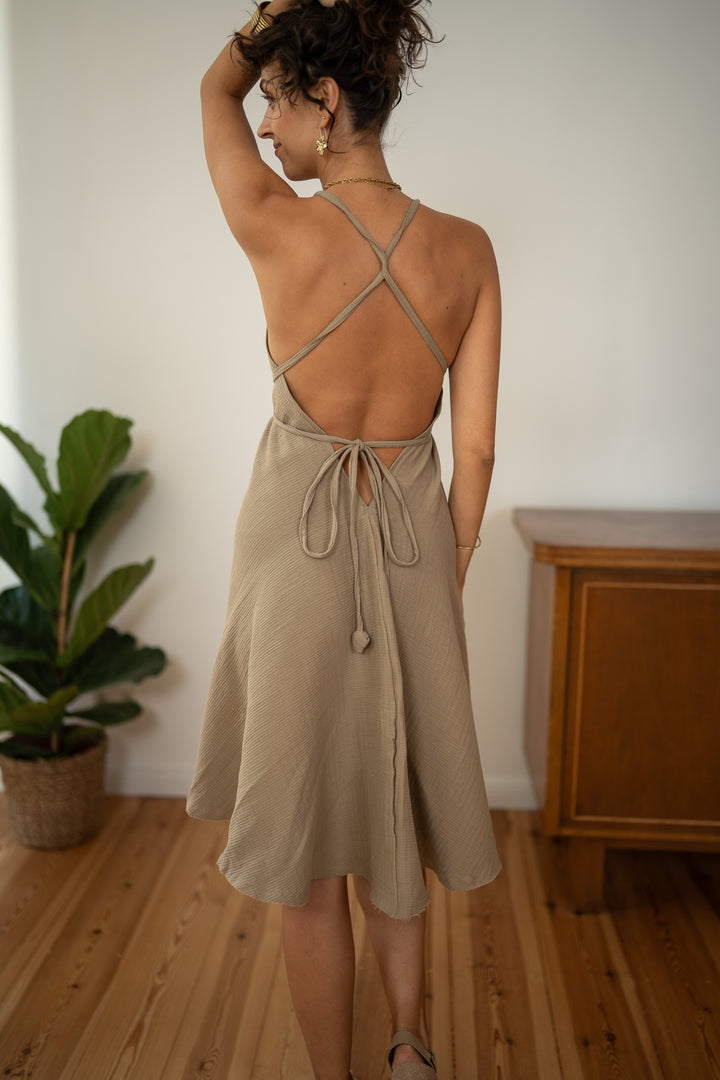 Levana muslin wrap top 