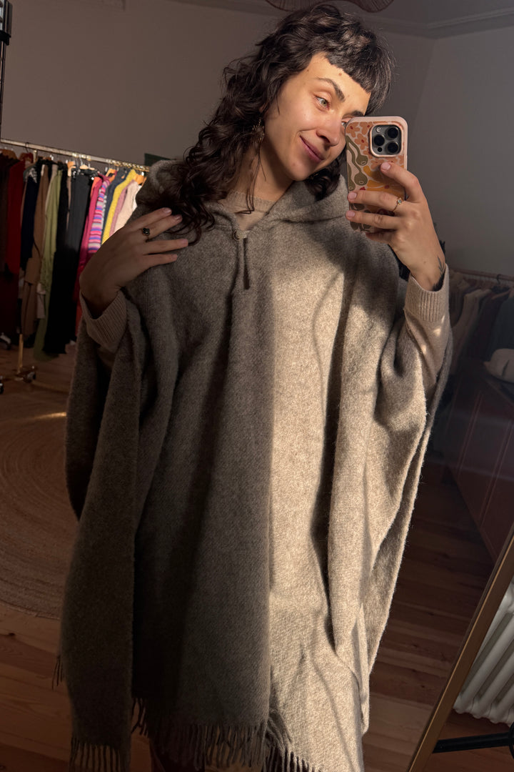 Mae wrap top made of 100% linen