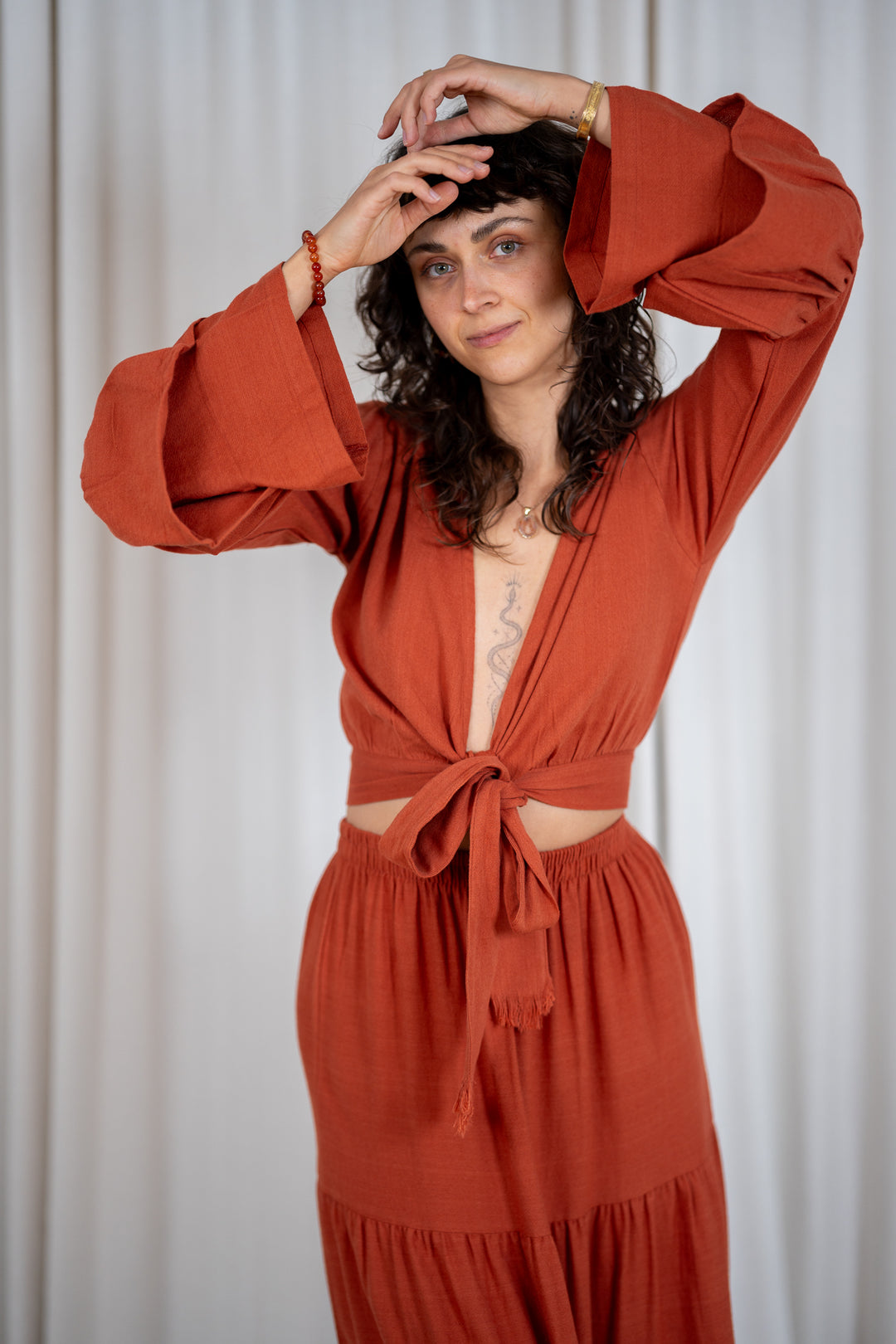 Lilly Wickelbluse mit Trompetenärmeln