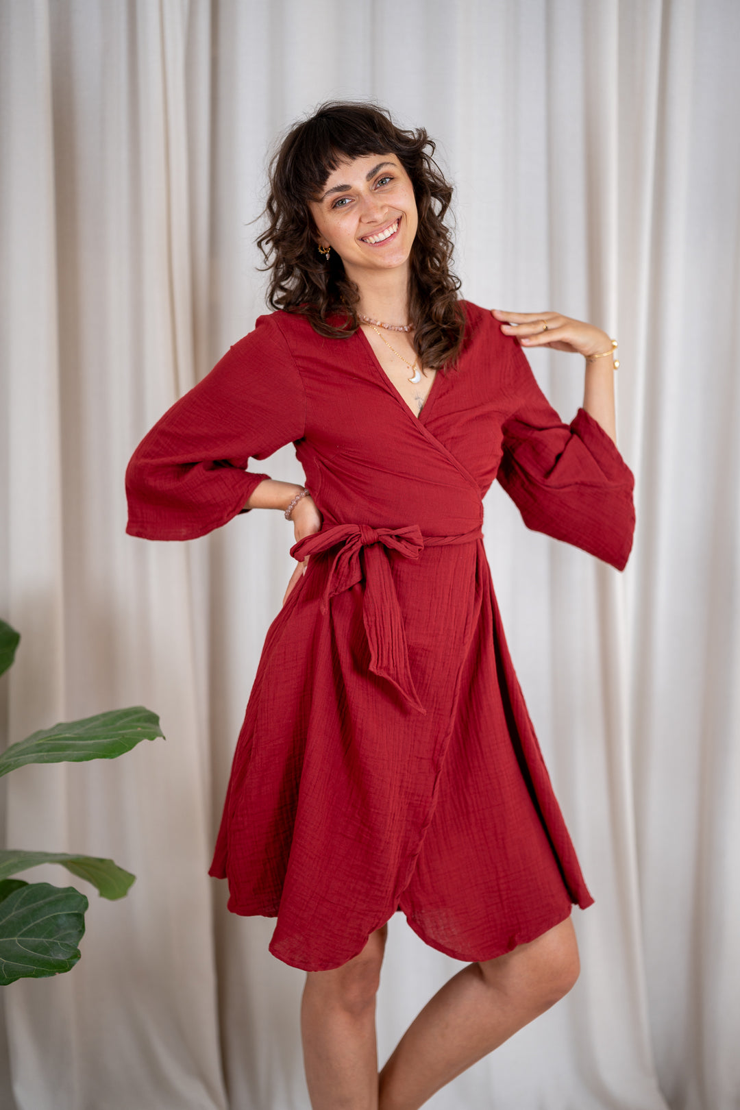 Flora Musselin Wickelkleid