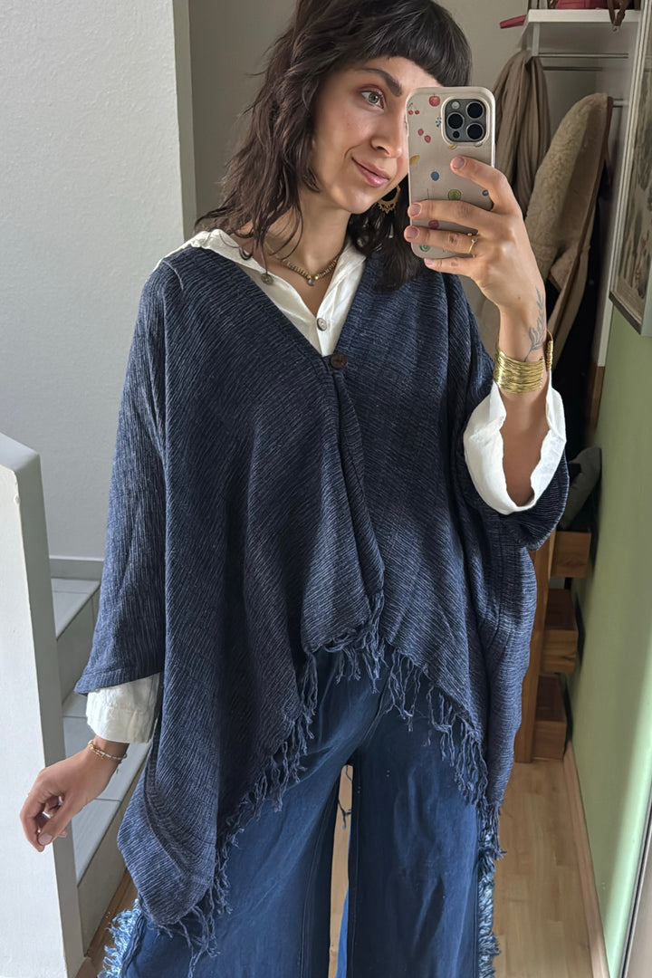 Alva Poncho made of handwoven Cotton