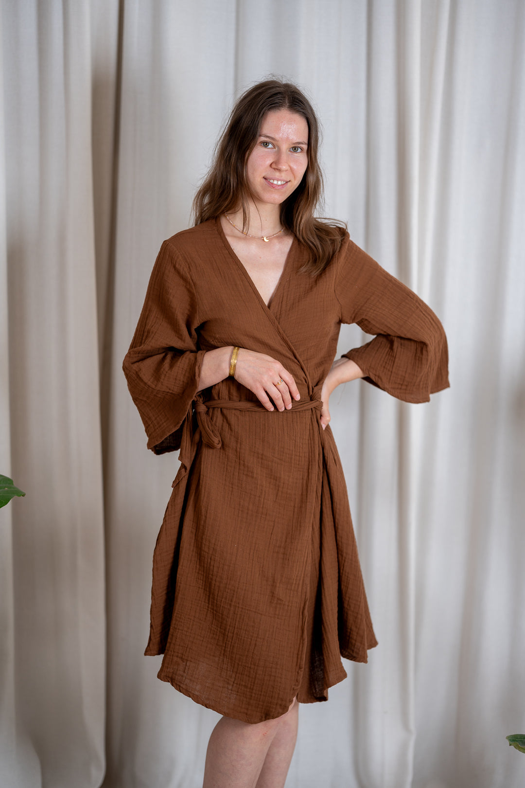 Flora Musselin Wickelkleid