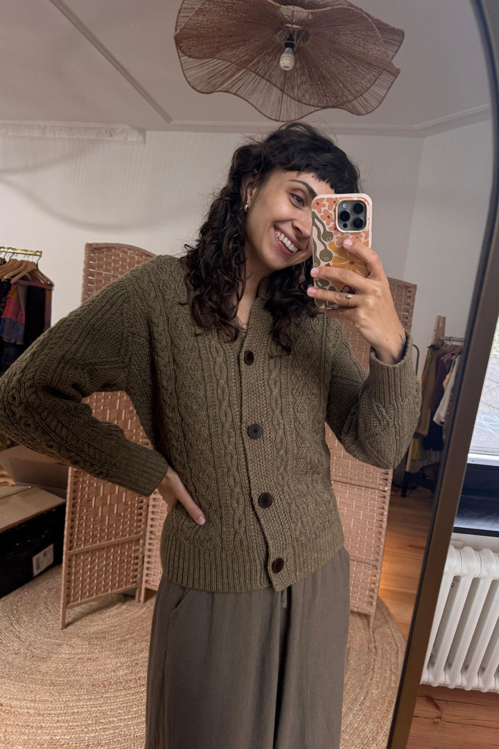 Freyja Wollcardigan mit Zopfmuster
