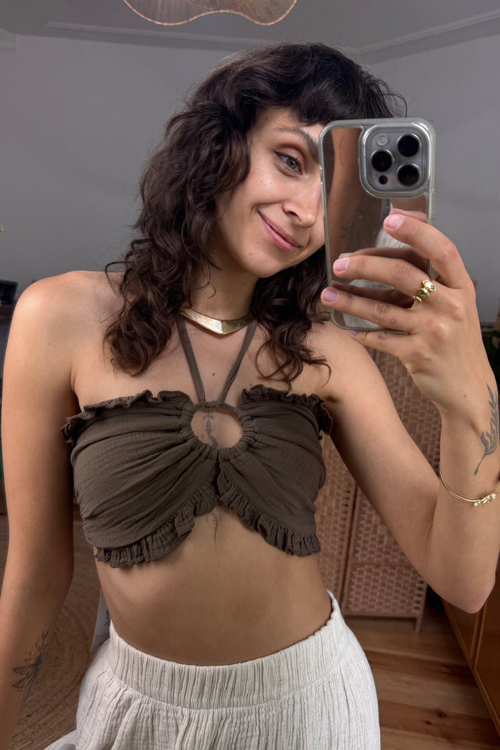 Halterneck top with ruffles